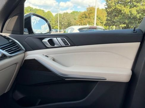 Used 2020 BMW X5 xDrive40i w/ M Sport Package AWD/4WD image 11