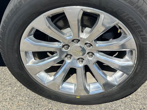 Used 2021 Chevrolet Tahoe Premier AWD/4WD image 22