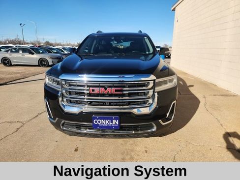 Used 2023 GMC Acadia SLT image 3