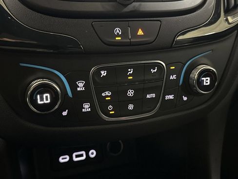 Used 2024 Chevrolet Equinox RS AWD/4WD image 16