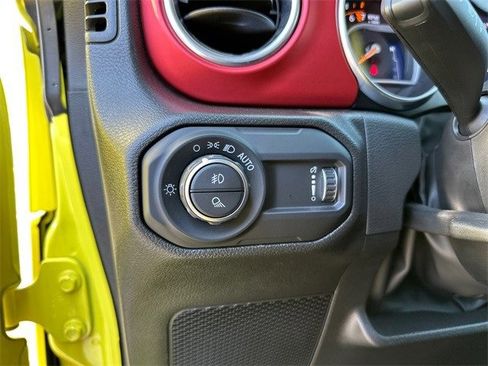 Used 2023 Jeep Gladiator Rubicon w/ LED Lighting Group image 35