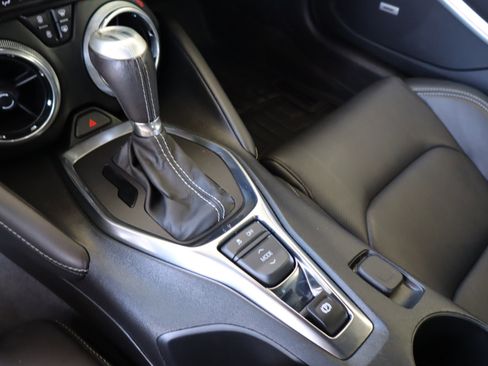 Used 2022 Chevrolet Camaro LT w/ RS Package image 27