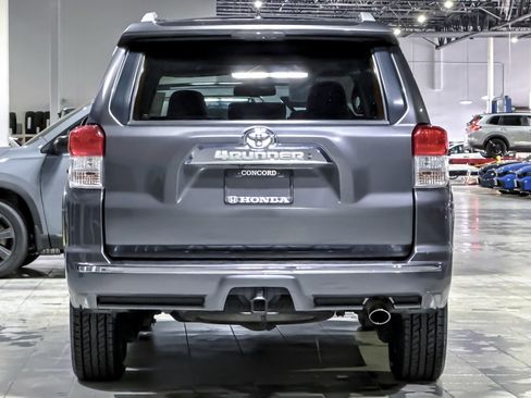 Used 2010 Toyota 4Runner Limited image 9