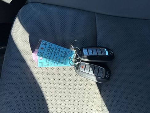 Used 2024 INFINITI QX50 Luxe image 39