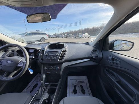 Used 2017 Ford Escape S image 23
