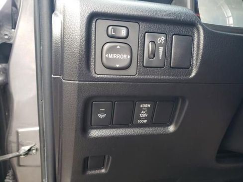 Used 2018 Toyota 4Runner SR5 image 15