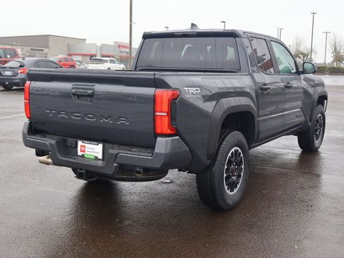 Used 2024 Toyota Tacoma TRD Off-Road image 7