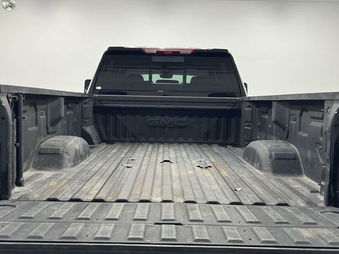 Used 2025 GMC Sierra 3500 AT4 w/ AT4 Premium Plus Package image 19