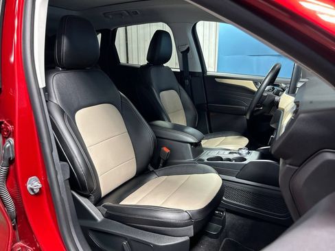Used 2022 Ford Escape Titanium w/ Titanium Elite Package AWD/4WD image 51