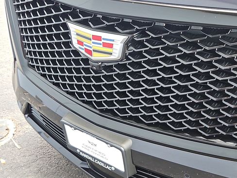 Certified 2025 Cadillac Escalade Sport Platinum w/ LPO, Floor Liner Package AWD/4WD image 8