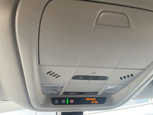 Used 2021 Buick Enclave Essence w/ Sound and Sites Package image 24