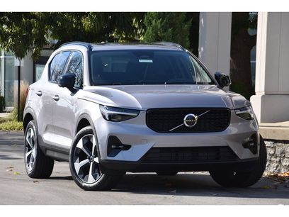 Certified 2026 Volvo XC40 B5 Plus w/ Protection Package Premier