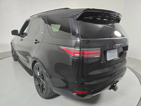 Used 2025 Land Rover Discovery Dynamic SE AWD/4WD image 17