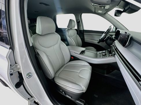 Used 2025 Hyundai Palisade SEL FWD image 34