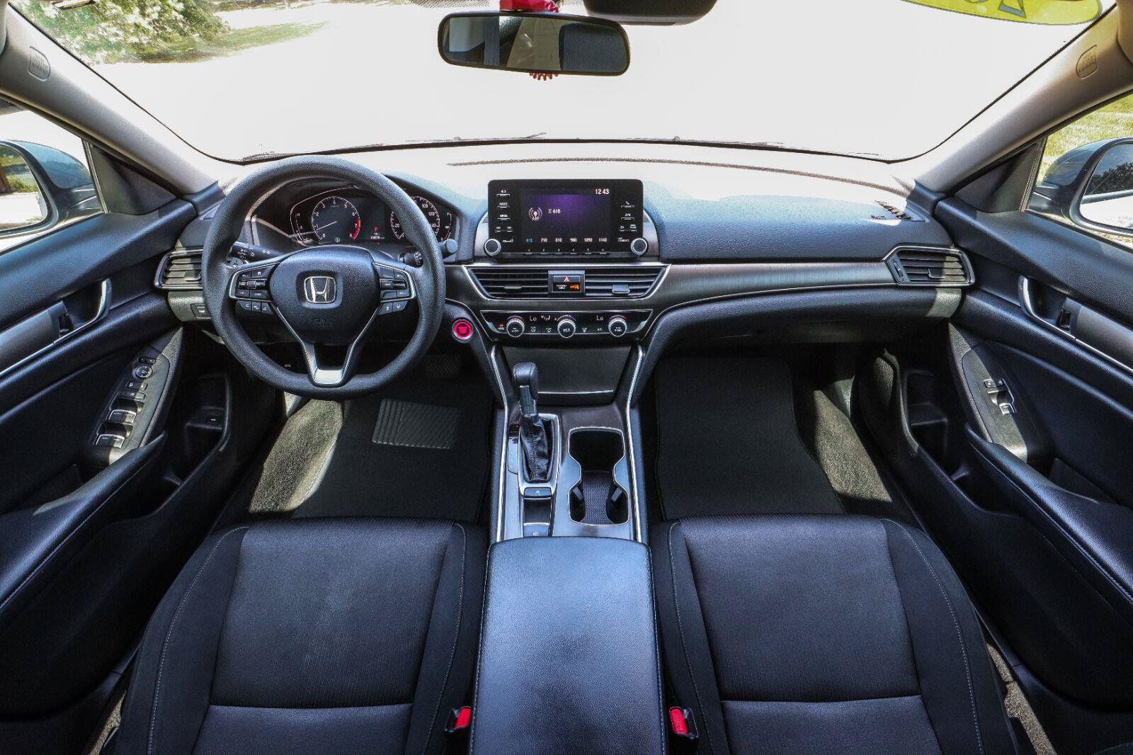 Used 2018 Honda Accord LX image 2