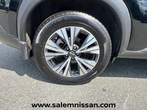 Used 2023 Nissan Rogue SV w/ SV Premium B Package AWD/4WD image 27