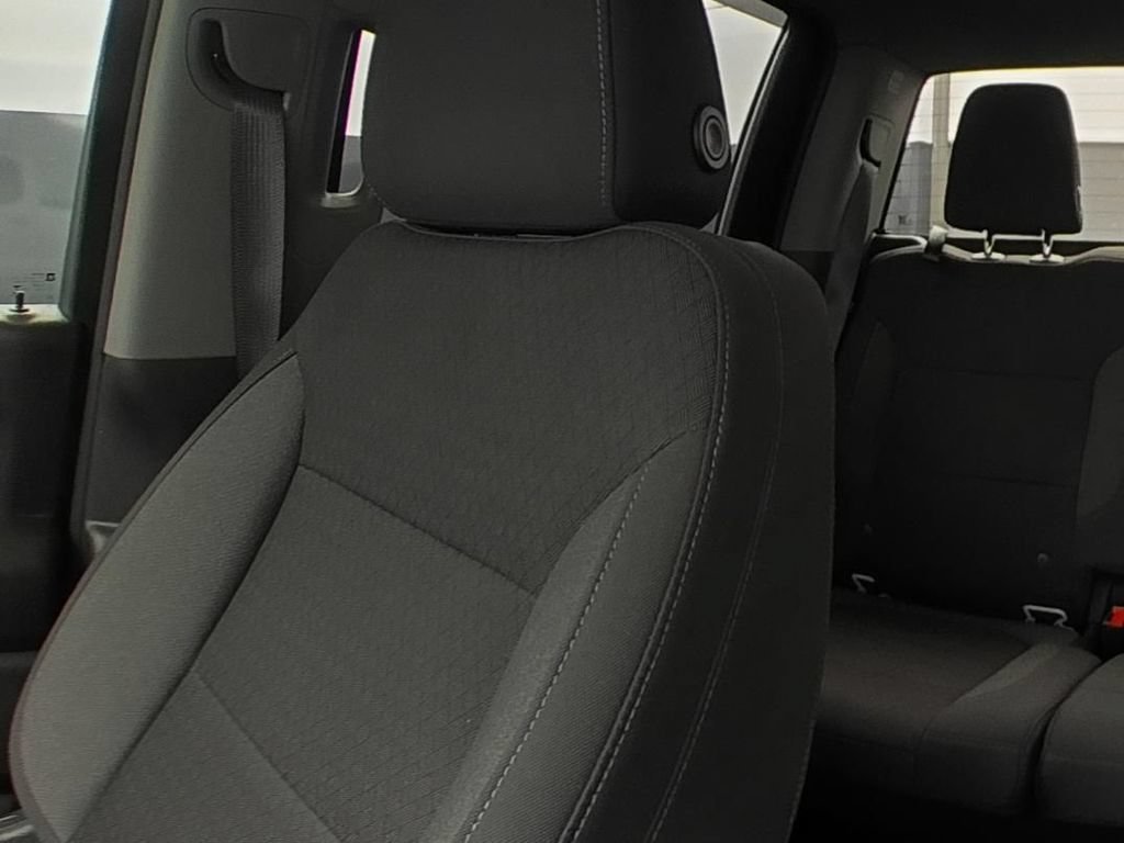 Used 2022 Chevrolet Silverado 1500 Custom w/ Rally Edition RWD image 12