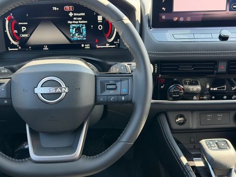 New 2026 Nissan Rogue Platinum AWD/4WD image 23