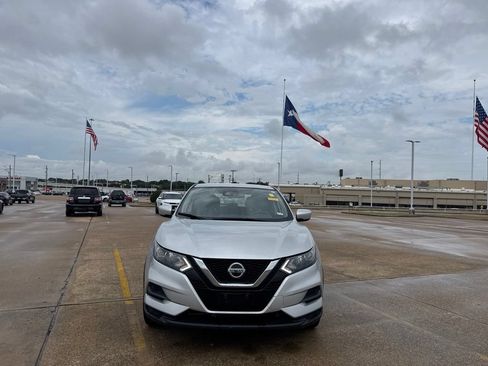 Used 2022 Nissan Rogue Sport S FWD image 5