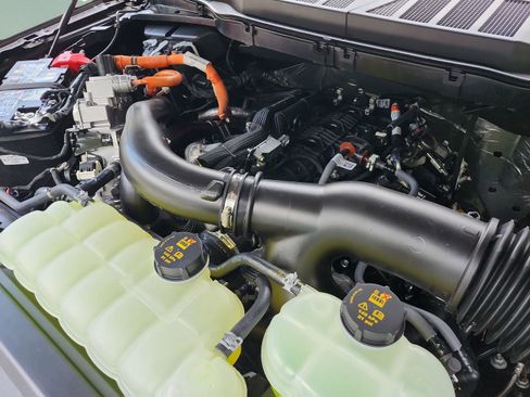 New 2025 Ford F150 XLT w/ Equipment Group 302A MID image 21