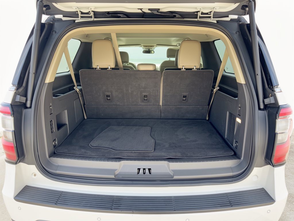 Used 2021 Ford Expedition Max Limited RWD image 28