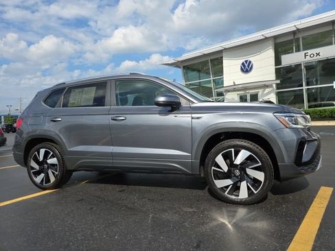 Used 2024 Volkswagen Taos SEL AWD/4WD image 1