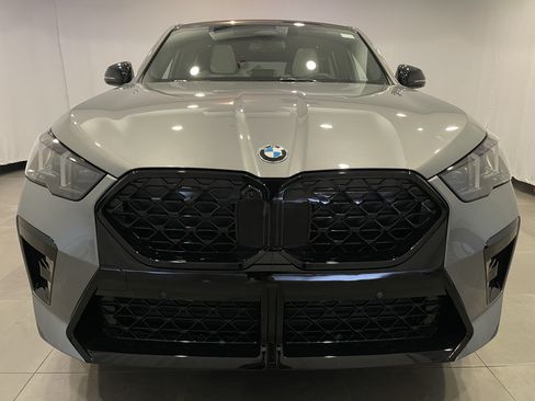 New 2026 BMW X2 xDrive28i w/ Technology Package AWD/4WD image 2