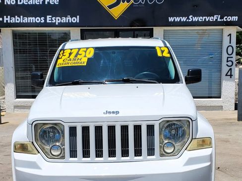 Used 2012 Jeep Liberty Sport RWD image 3