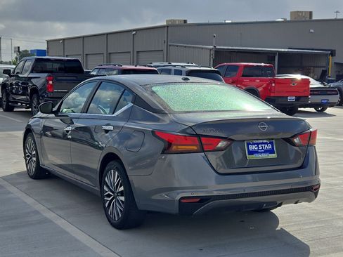 Used 2025 Nissan Altima 2.5 SV image 6