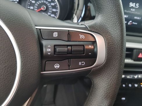 Used 2023 Kia K5 LXS image 25