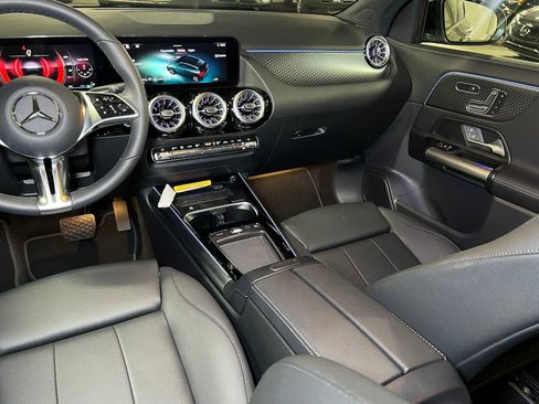 Certified 2025 Mercedes-Benz GLA 250 4MATIC image 34