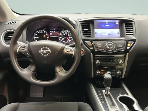 Used 2018 Nissan Pathfinder SV AWD/4WD image 26