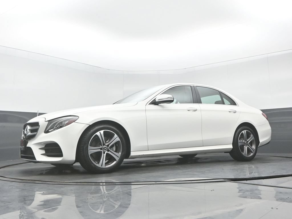 Used 2019 Mercedes-Benz E 300 4MATIC image 28