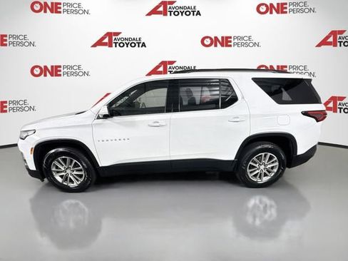 Used 2023 Chevrolet Traverse LT FWD image 4