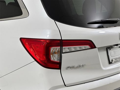 Used 2022 Honda Pilot Special Edition image 3