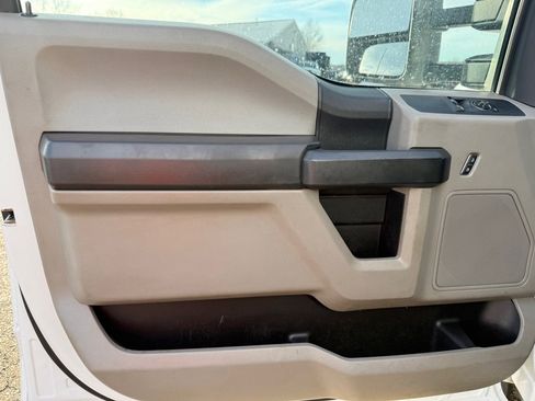 Used 2021 Ford F450 XL w/ Power Equipment Group image 19