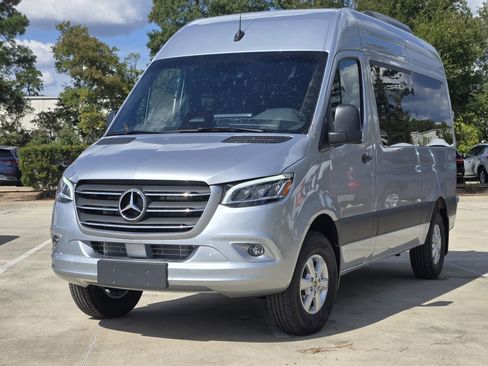 New 2025 Mercedes-Benz Sprinter 2500 image 4