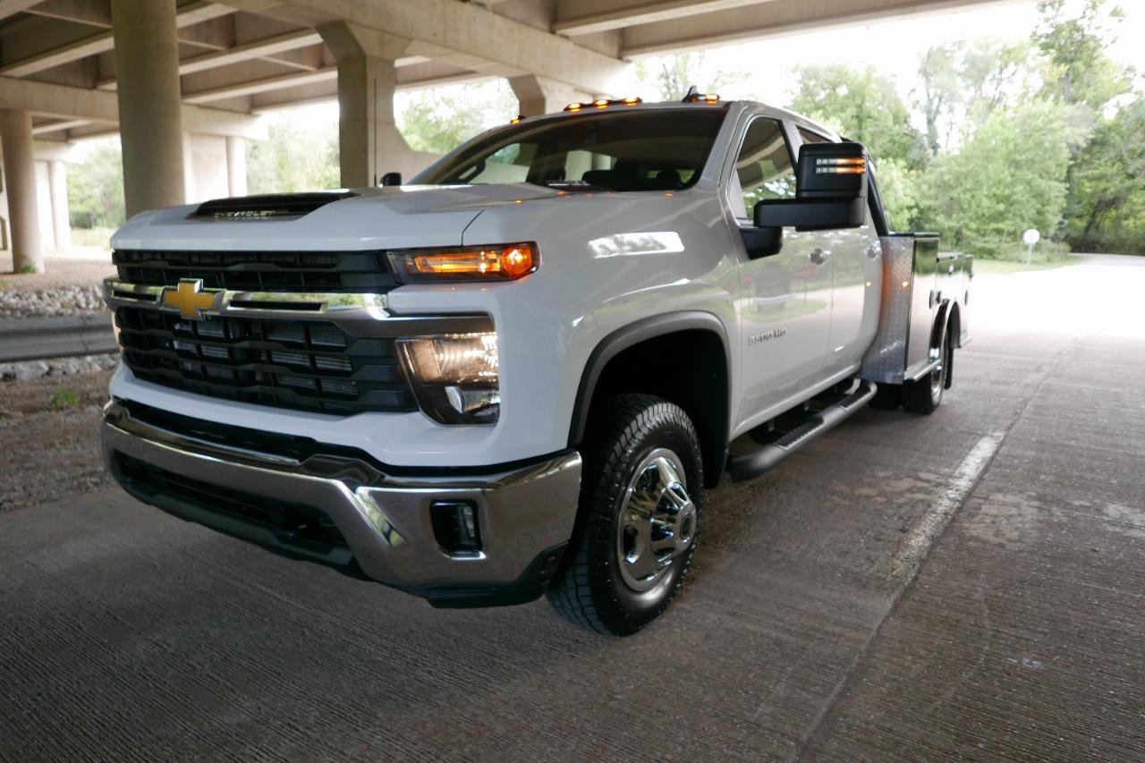 Used 2025 Chevrolet Silverado 3500 LT w/ Convenience Package AWD/4WD image 27