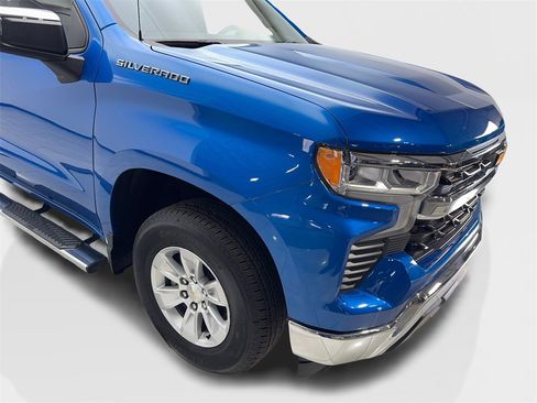Used 2024 Chevrolet Silverado 1500 LT image 17