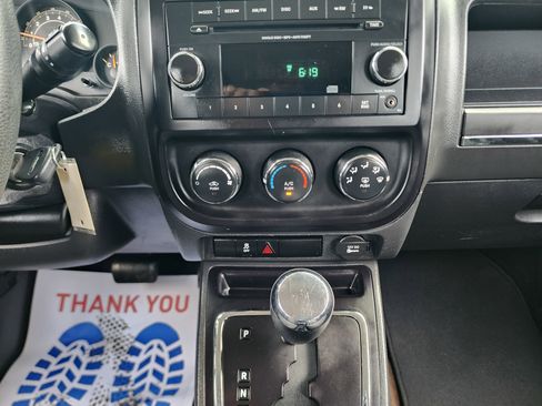 Used 2015 Jeep Patriot Sport w/ Power Value Group FWD image 29