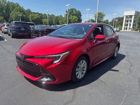 Used 2025 Toyota Corolla SE FWD image 9