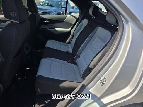 Used 2021 Chevrolet Equinox LS FWD image 11