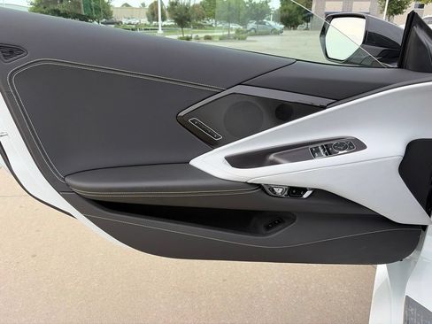 Used 2023 Chevrolet Corvette Stingray Preferred Cpe w/ Z51 Performance Package RWD image 25