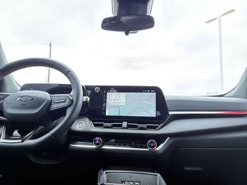 Used 2026 Chevrolet Equinox RS image 28