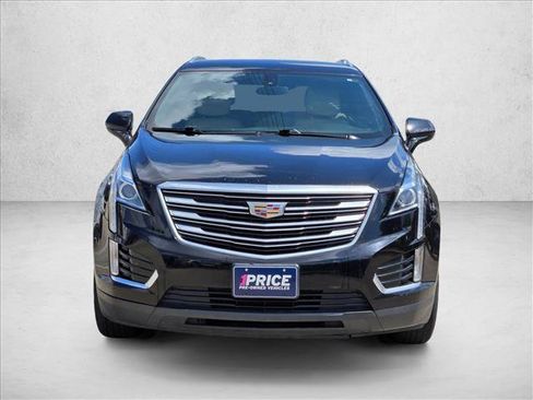 Used 2018 Cadillac XT5 FWD image 2