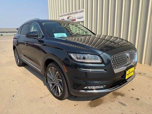 Used 2023 Lincoln Nautilus Reserve w/ Equipment Group 202A AWD/4WD image 2