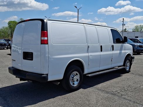 Used 2022 Chevrolet Express 2500 w/ Communications Package RWD image 6