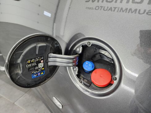 Used 2023 RAM 3500 Laramie w/ Night Edition image 34