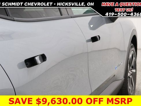 New 2026 Chevrolet Equinox EV LT image 32