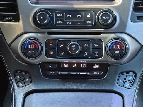 Used 2017 GMC Yukon Denali image 15